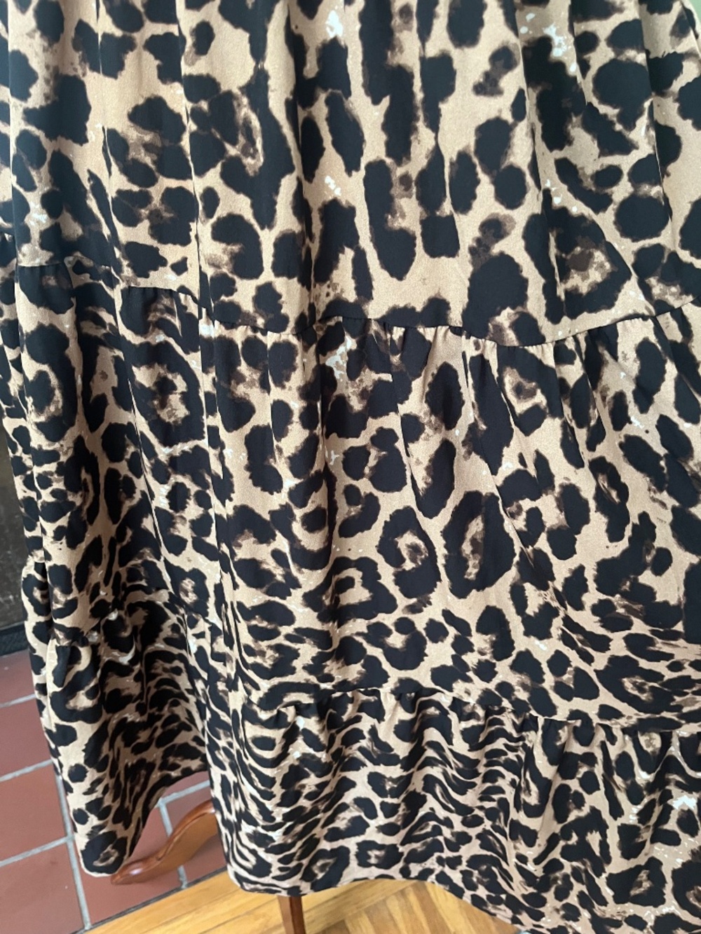 Leopard Print Strapless Smocked Tiered Midi Dress NWOT - Size 2X Approx - Picture 5 of 6